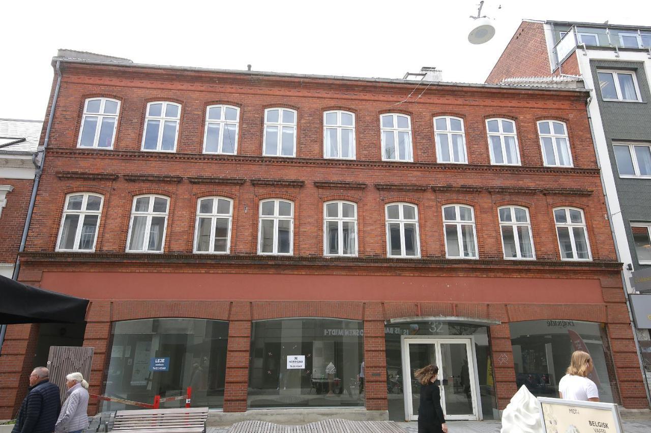 شقة إيسبيرغ  في 32 Kongensgade المظهر الخارجي الصورة